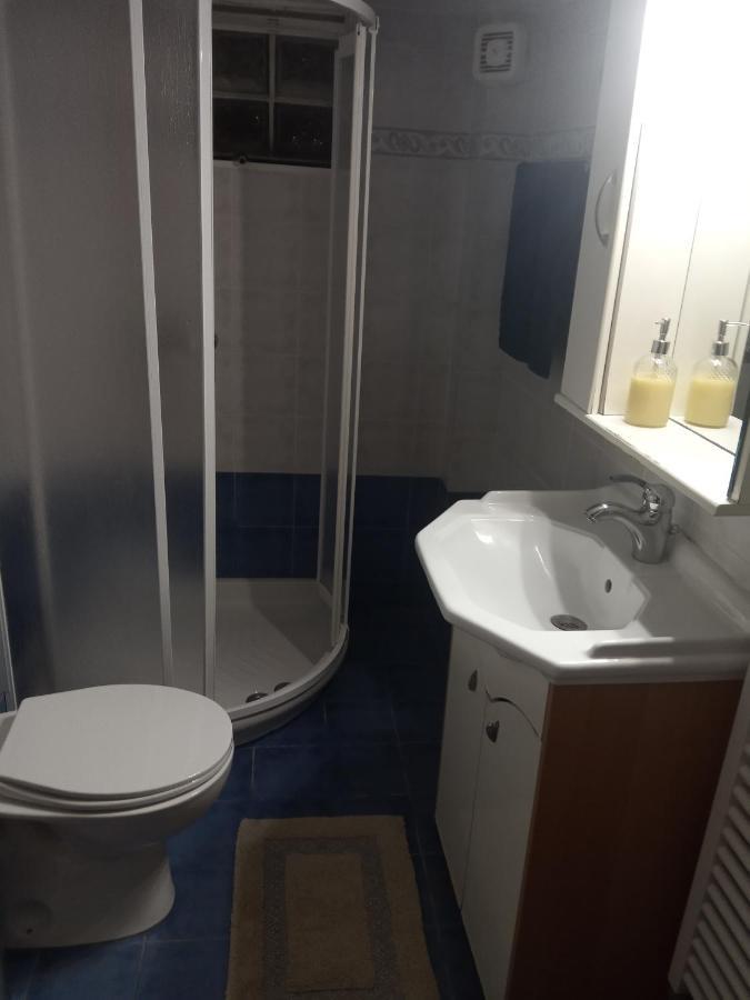 Isavrou Apartment Gümülcine Dış mekan fotoğraf