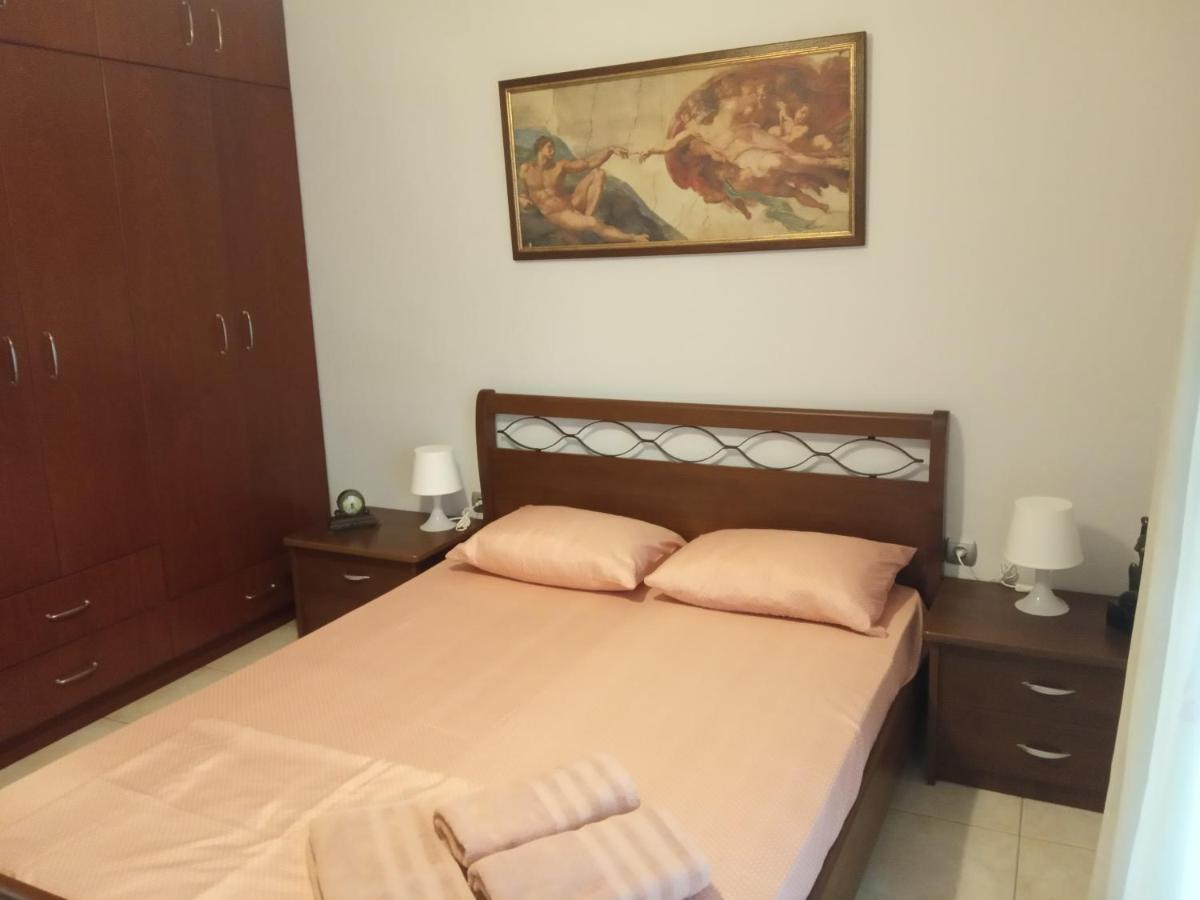 Isavrou Apartment Gümülcine Dış mekan fotoğraf